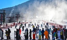 爱游戏APP下载:追光｜炎炎夏日，这里的滑雪场“上新”啦！