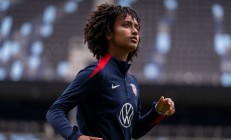 爱游戏APP:消息来源：USWNT的Lily Yohannes即将从阿贾克斯转会到里昂